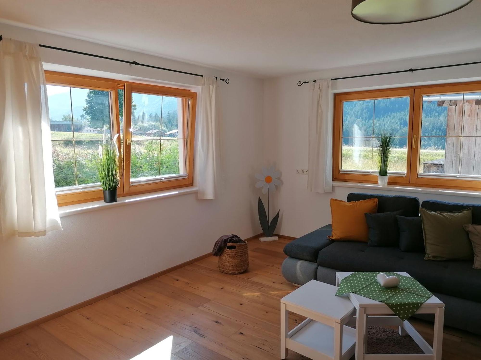Ferienwohnungen Momo Elbigenalp Ruang foto